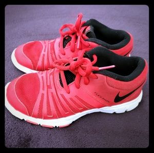 Boy's Nike Training Running Shoe